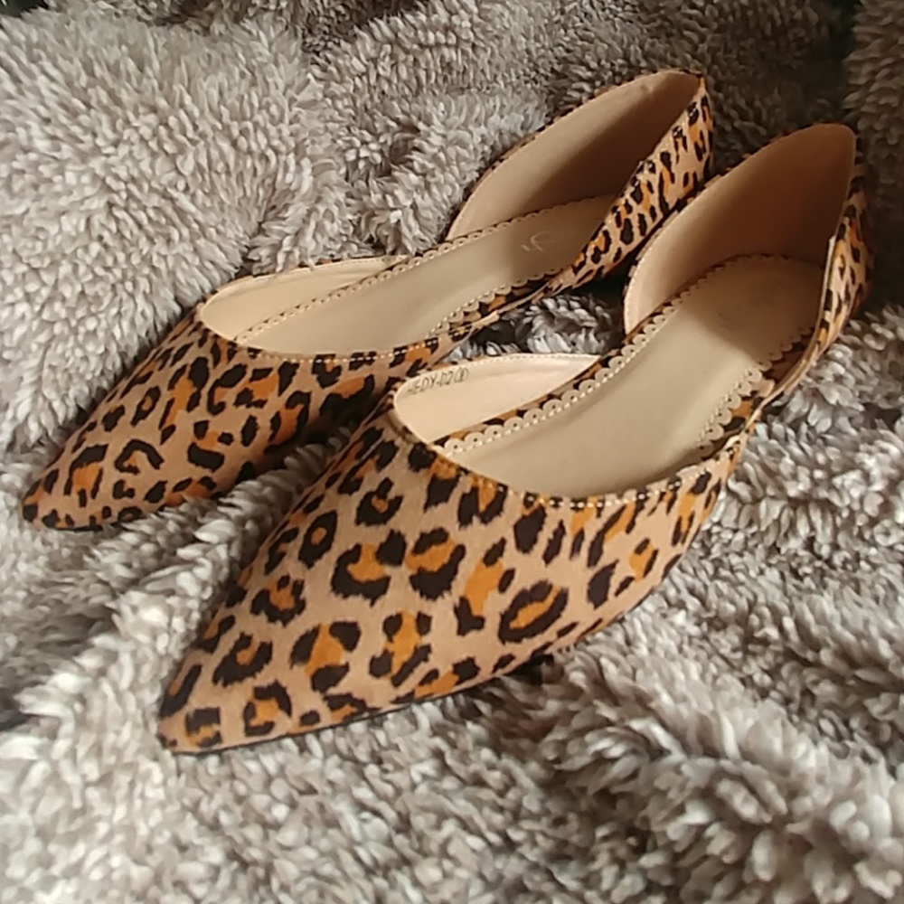 Size 9 Leopard Flats 🐆